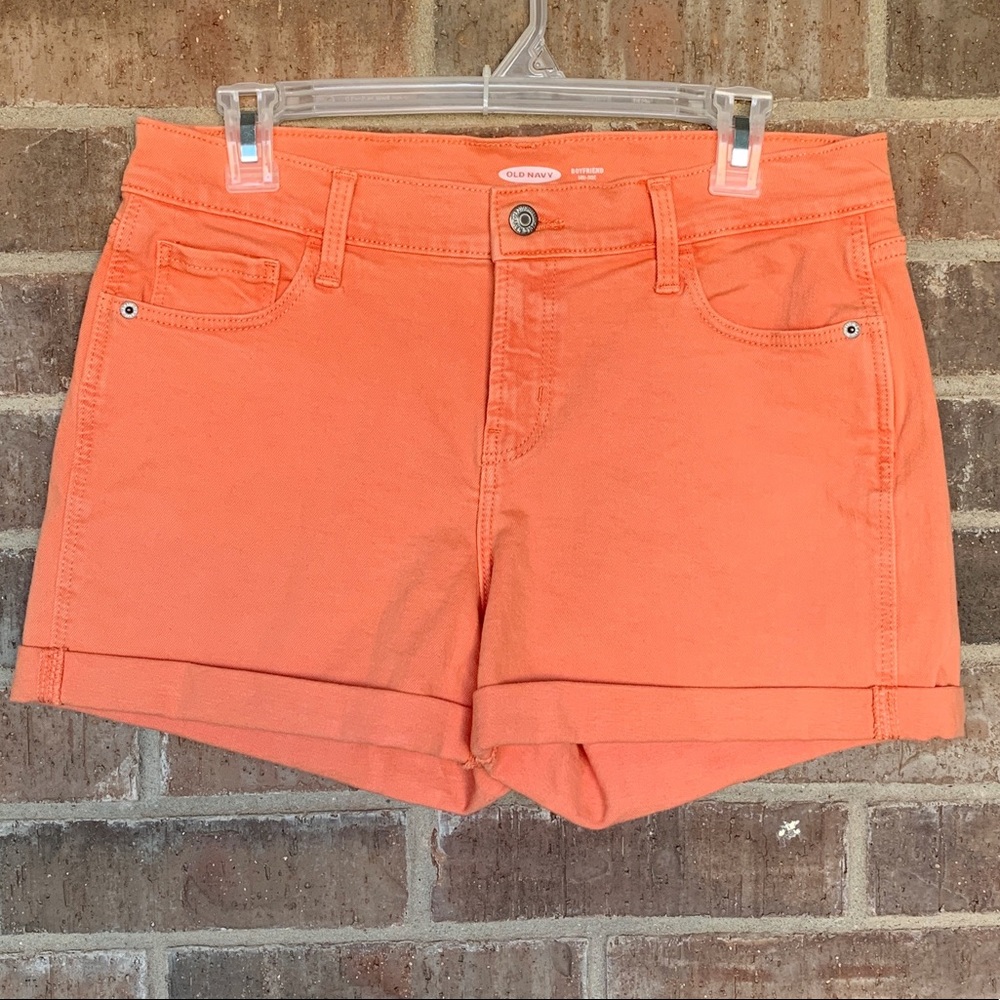 Old Navy Mid-Rise Boyfriend Jean Shorts, 6